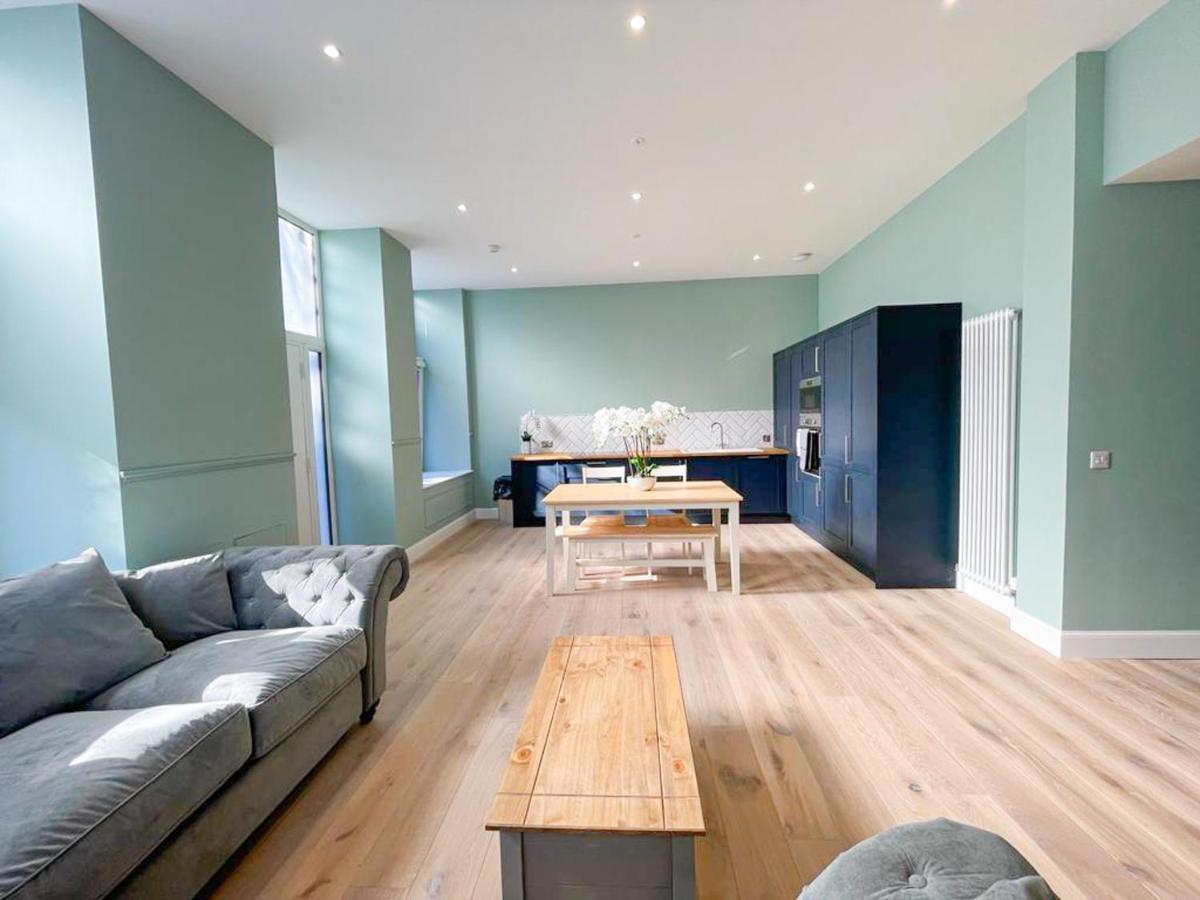 Beautiful 2Br, Private Entry In Vibrant Leith Apartman EDI Kültér fotó