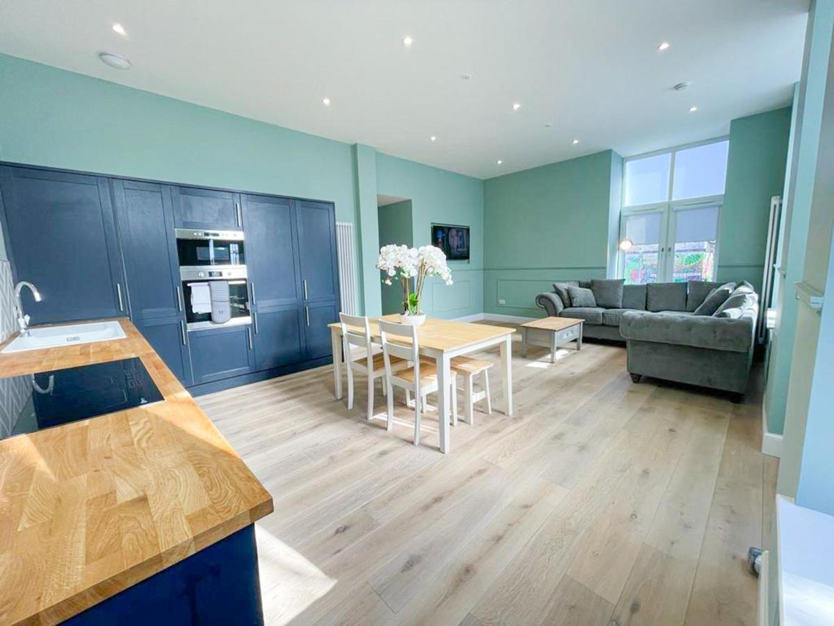 Beautiful 2Br, Private Entry In Vibrant Leith Apartman EDI Kültér fotó
